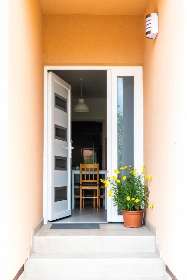 Nemeth Apartman كيستاي المظهر الخارجي الصورة