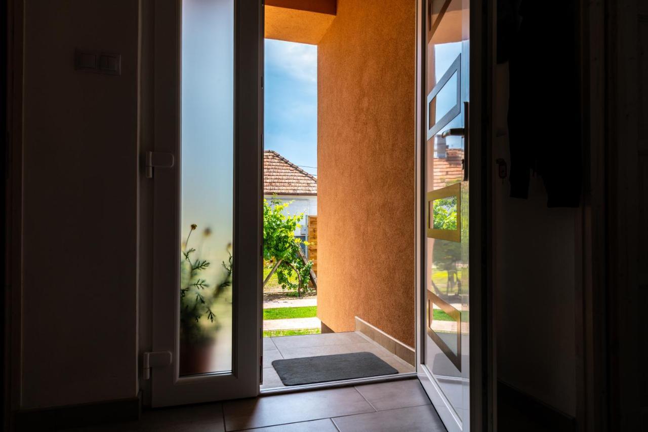 Nemeth Apartman كيستاي المظهر الخارجي الصورة