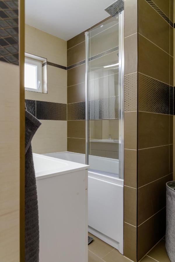 Nemeth Apartman كيستاي المظهر الخارجي الصورة