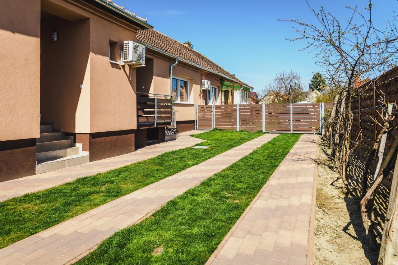 Nemeth Apartman كيستاي المظهر الخارجي الصورة